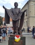 В субботу, 24 сентября,  возле Ратуши состоялось торжественное открытие скульптуры Суконщика из Свебодзина.