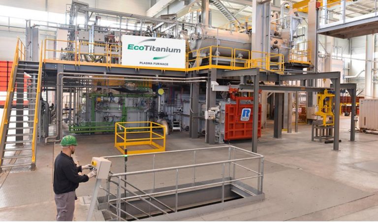Einweihung der ersten europäischen Recycling- und Veredelungsanlage für Titanlegierungen. Die SECO/WARWICK Gruppe ist ein Lieferant von modernen Technologien.