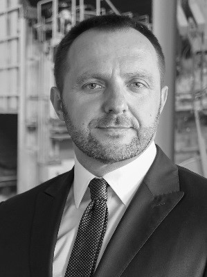SECO/WARWICK CEO Sławomir Woźniak