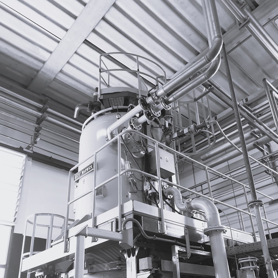 Vertical Vacuum Furnace COOLING PRESSURE 12 BAR