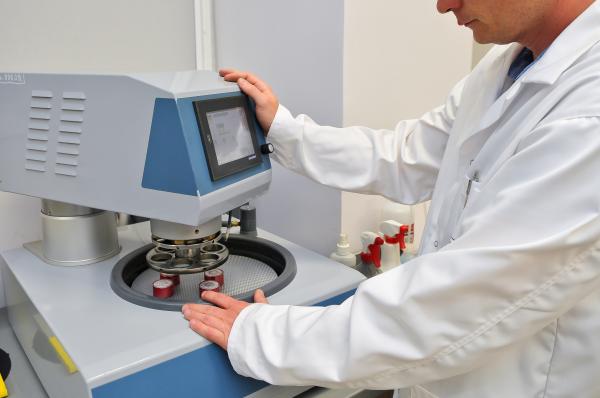 SECO/WARWICK metallographic laboratory